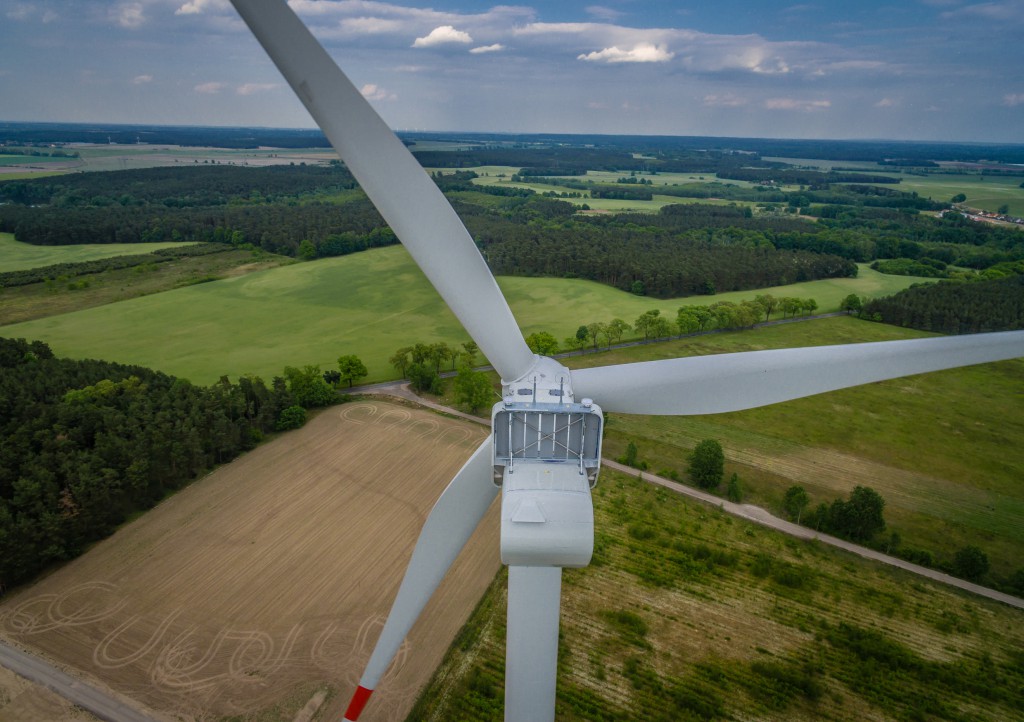 Windpark Luedersdorf Nahaufnahme- 3U-ENERGY-PE-GmbH